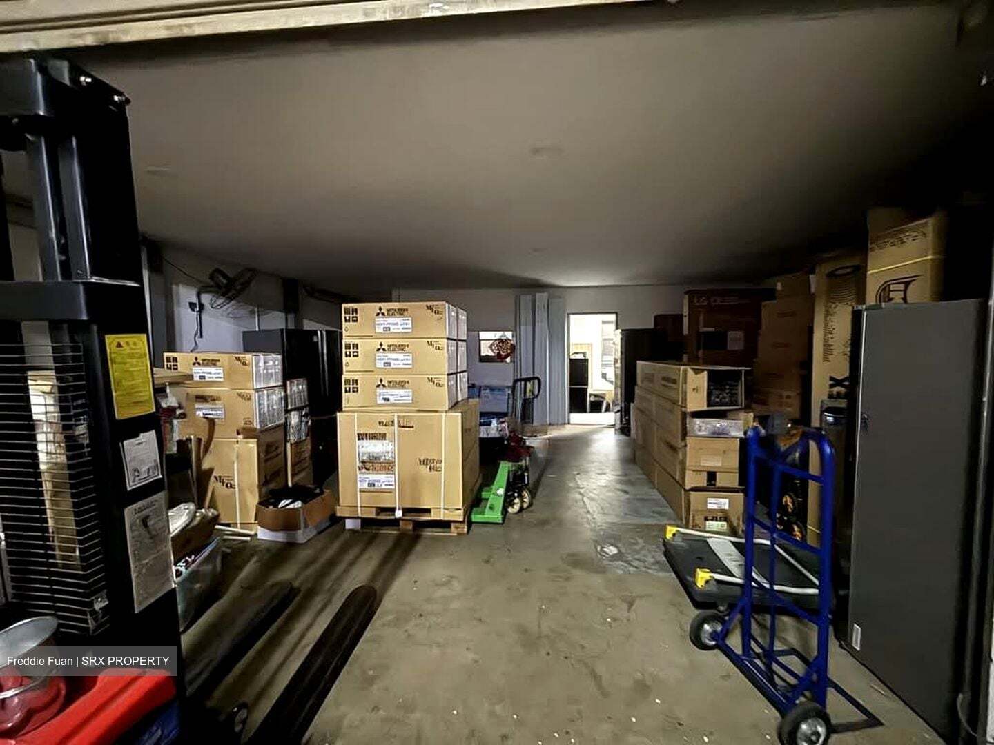 North Point Bizhub (D27), Factory #563991121